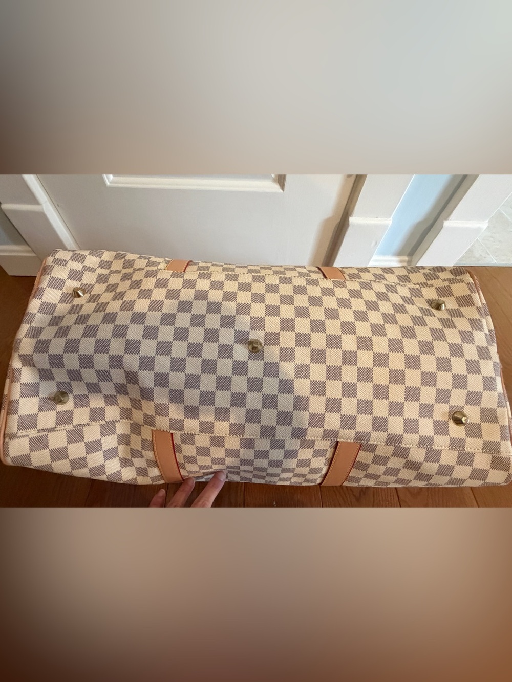 Anniston (or Anistyn) brand Check Duffel Bag in cream & gray, like new - Picture 6 of 9